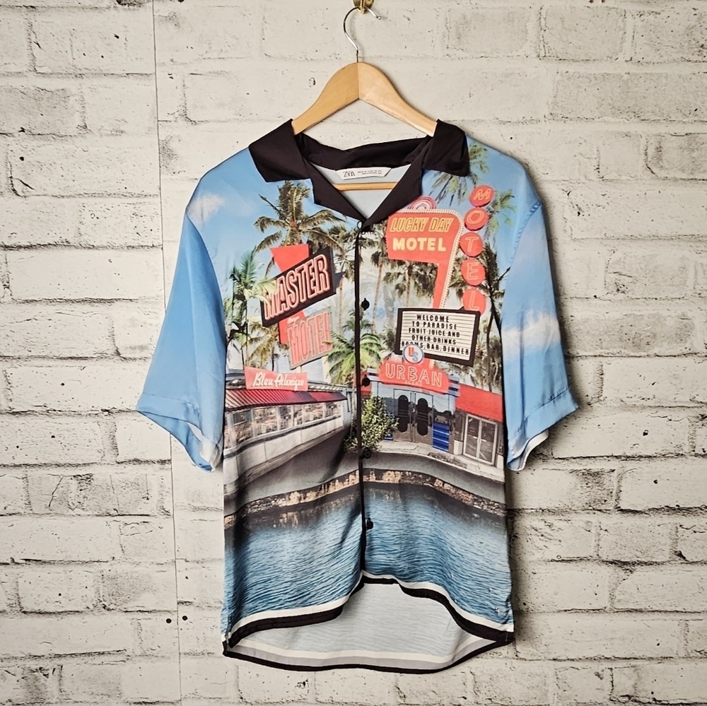 Zara Graphic Motel Print Button Up Shirt Black Collared Size Medium